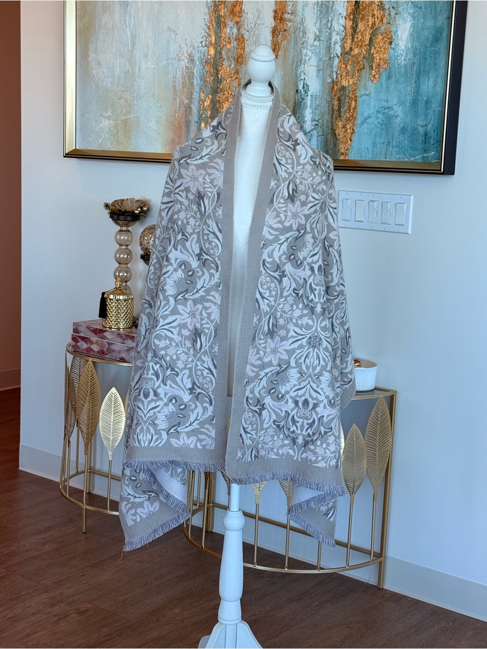 Two oversized winter scarves - Picture 6 of 6